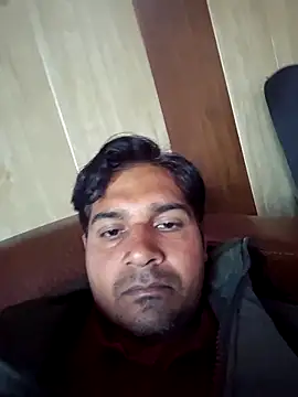 Snapshot of johnny8731 chatting on 6, 2, 2026 johnny8731 online show from 6, 2, 2026