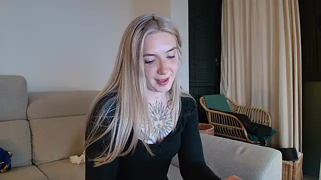 tattoobbgirl online show from 2, 2, 2026