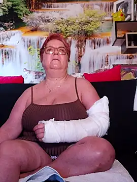 QueenPammy1 online show from 5, 3, 2025