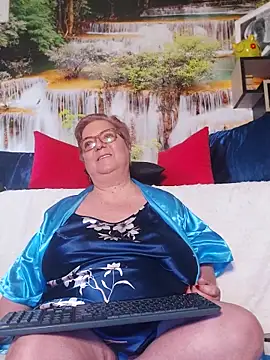 QueenPammy1 online show from 1, 2, 2026