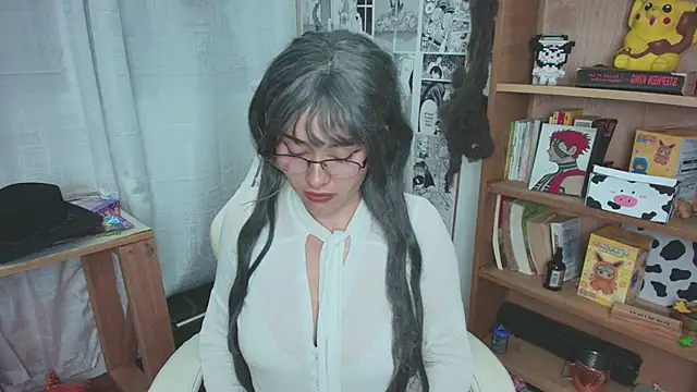 MitsuChan  online show from 3, 12, 2025