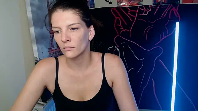 VanessaRey  online show from 26, 10, 2025