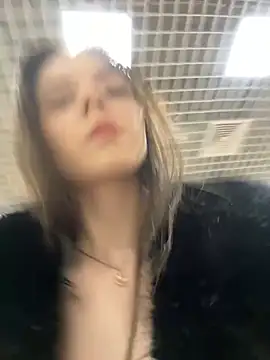 MilaBee online show from 8, 2, 2026