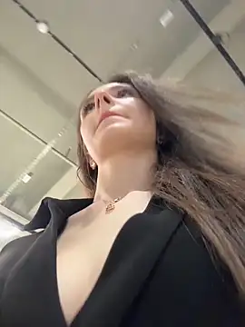 MilaBee online show from 19, 2, 2026