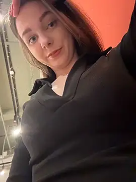 MilaBee online show from 11, 4, 2026