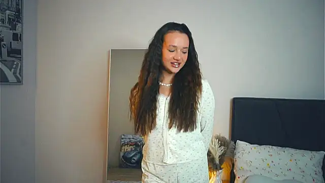 Snapshot of LynnaCurvin chatting on 21, 3, 2025 LynnaCurvin online show from 21, 3, 2025