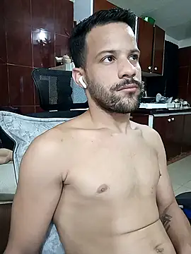 Snapshot of santy_tenia7 chatting on 30, 10, 2025 santy tenia7 online show from 30, 10, 2025