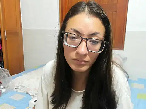 Snapshot of DulceXmile chatting on 24, 4, 2026 DulceXmile online show from 24, 4, 2026