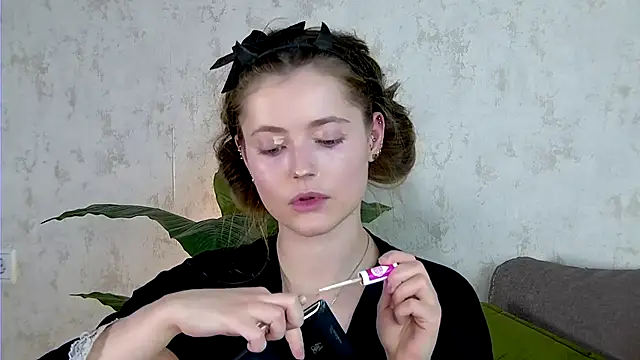 AshleyD  online show from 25, 11, 2025