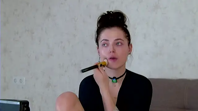 AshleyD  online show from 2, 4, 2026