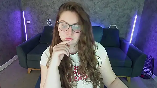 LuxSopphia online show from 24, 3, 2026