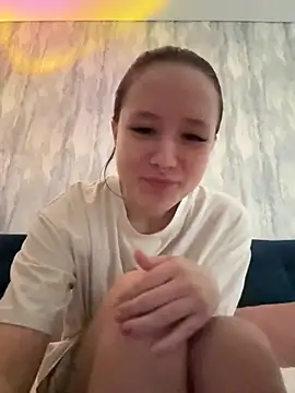 CarolineTenders online show from 4, 10, 2025