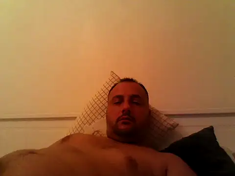 Snapshot of hotmalerobinson1 chatting on 22, 10, 2025 hotmalerobinson1 online show from 22, 10, 2025