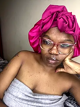 YummyMelanin117 online show from 21, 11, 2025