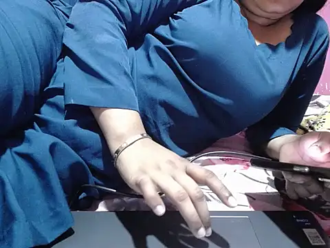 Flowing love online show from 18, 9, 2025