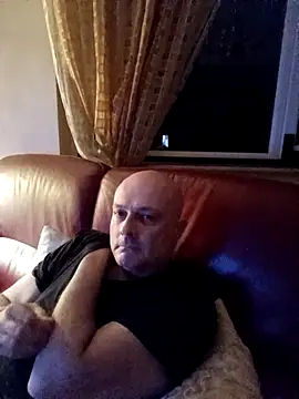 Alexis Bull online show from 8, 2, 2026