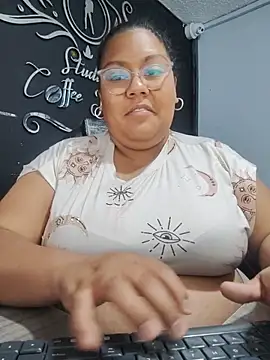 Snapshot of sheila_ro chatting on 21, 6, 2026 sheila ro online show from 21, 6, 2026