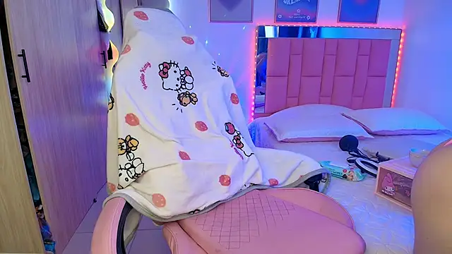 Snapshot of lunesweet chatting on 27, 11, 2025 lunesweet online show from 27, 11, 2025