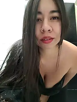 Snapshot of Yuli_Mars chatting on 6, 5, 2026 Yuli Mars online show from 6, 5, 2026