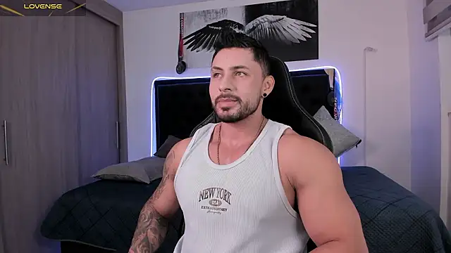 santi aesthetic online show from 23, 2, 2026