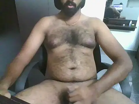 Snapshot of lovelyakash69 chatting on 7, 10, 2025 lovelyakash69 online show from 7, 10, 2025