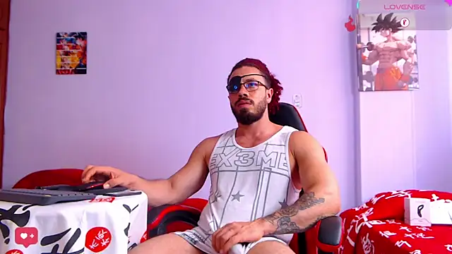 Snapshot of pirata_fitness chatting on 13, 10, 2025 pirata fitness online show from 13, 10, 2025