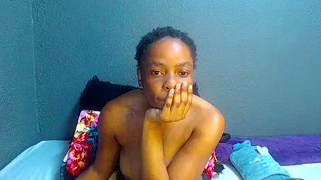 SMALLBOOBSXX online show from 22, 5, 2026
