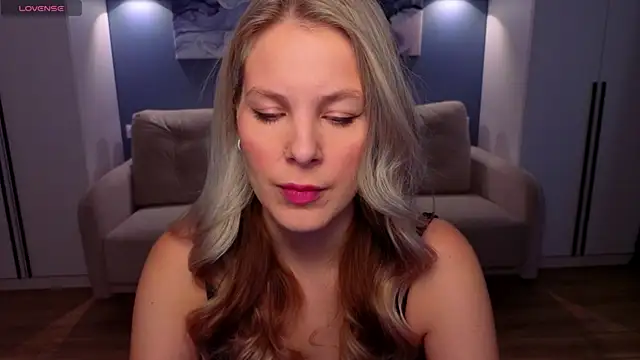 MelanieBennett online show from 4, 4, 2026