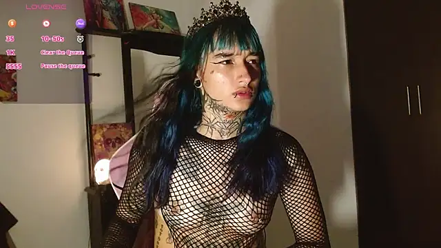 Snapshot of SharaRoss1 chatting on 15, 9, 2025 SharaRoss1 online show from 15, 9, 2025