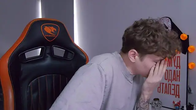 DanyDavis online show from 2, 11, 2025