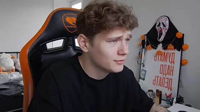 DanyDavis online show from 4, 11, 2025