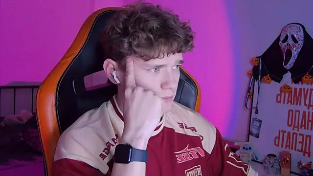 DanyDavis online show from 4, 11, 2025