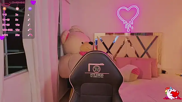 Snapshot of saaya_tay chatting on 5, 2, 2026 saaya tay online show from 5, 2, 2026