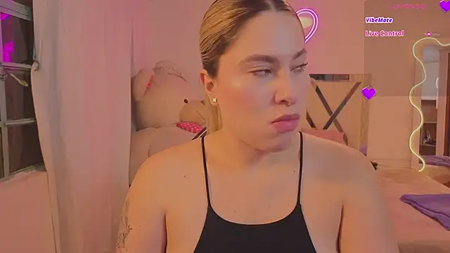 Snapshot of saaya_tay chatting on 12, 2, 2026 saaya tay online show from 12, 2, 2026