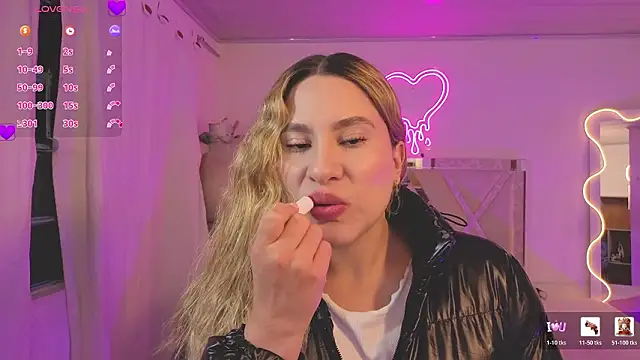 Snapshot of saaya_tay chatting on 18, 2, 2026 saaya tay online show from 18, 2, 2026