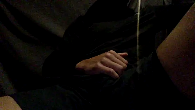 Snapshot of hornygymbro chatting on 10, 11, 2025 hornygymbro online show from 10, 11, 2025