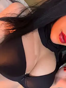 QueenLujaine online show from 11, 4, 2026