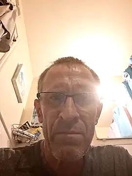 moasslicker online show from 12, 9, 2025