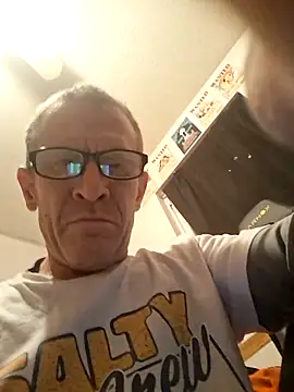 Snapshot of moasslicker chatting on 22, 12, 2025 moasslicker online show from 22, 12, 2025