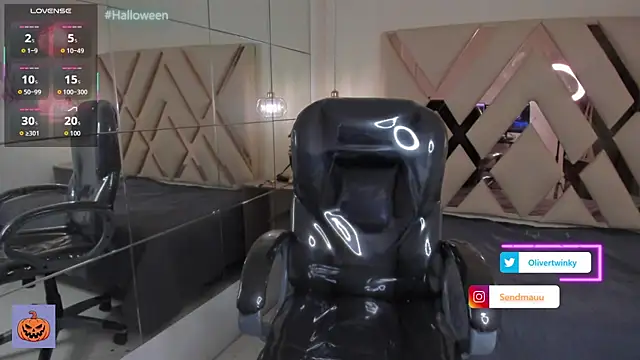 Snapshot of OliverTwinky chatting on 21, 10, 2025 OliverTwinky online show from 21, 10, 2025