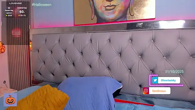 Snapshot of OliverTwinky chatting on 30, 10, 2025 OliverTwinky online show from 30, 10, 2025