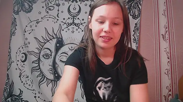 Thighswithspikes online show from 25, 9, 2025