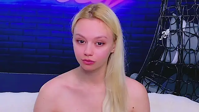 Snapshot of AlessiaCroft chatting on 15, 5, 2026 AlessiaCroft online show from 15, 5, 2026