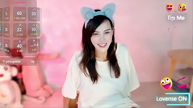 LunaBelle1984 online show from 17, 9, 2025