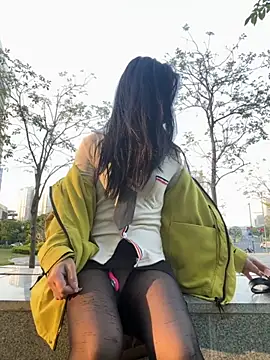 AiBanana online show from 28, 11, 2025