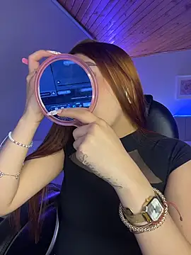 Cristina pinkk online show from 10, 3, 2026