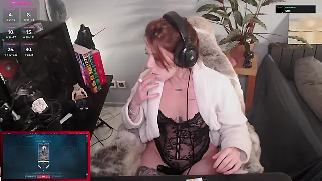 Horny Makima online show from 4, 12, 2025