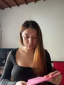 Snapshot of Mia__Gray chatting on 3, 11, 2025 Mia Gray online show from 3, 11, 2025