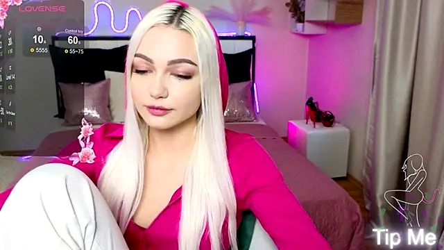 LinaLirian online show from 17, 10, 2025