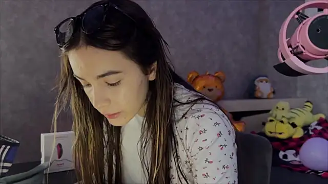 CupSizeGirl online show from 13, 2, 2026